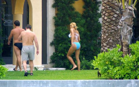 Anna Kournikova topless onlyfans