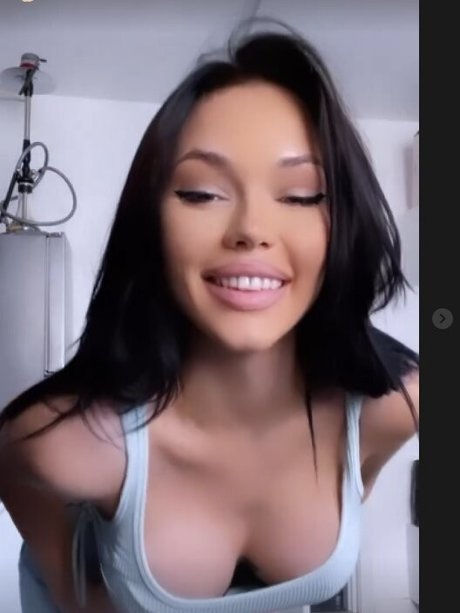 Rosalinda Bogdan nude leaks onlyfans