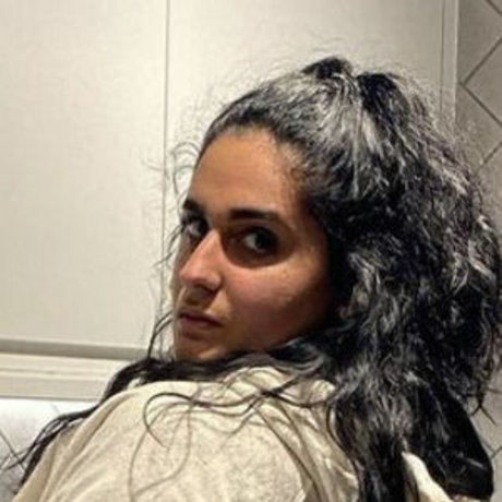 Mel Farahmand feet onlyfans