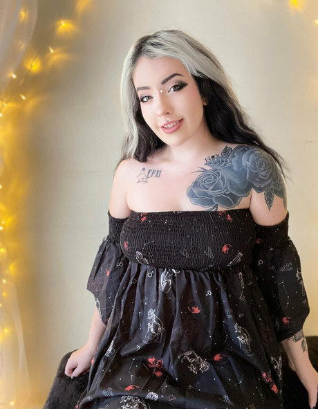 Valerie Vampyr onlyfans public photos