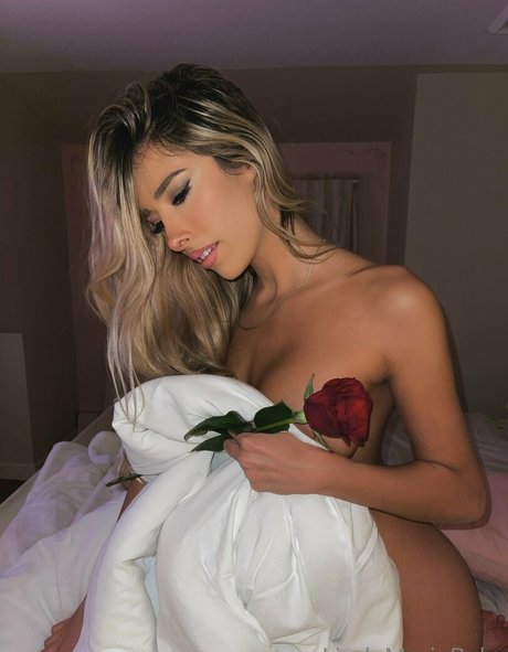 Linda Marie naked onlyfans leaks