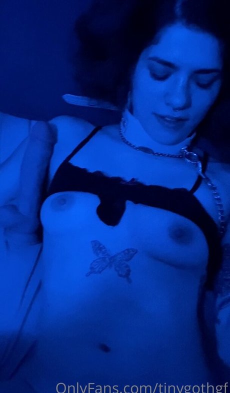 TInyGothGF tits onlyfans