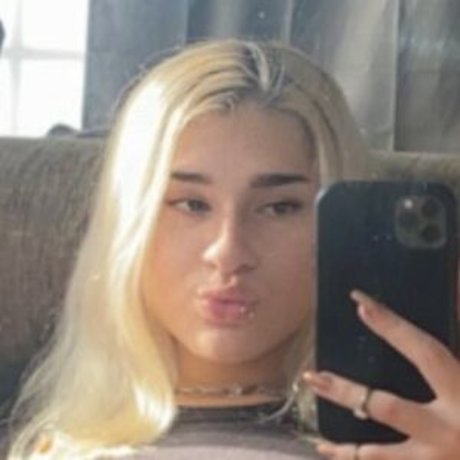 Snixxxxx free only fans