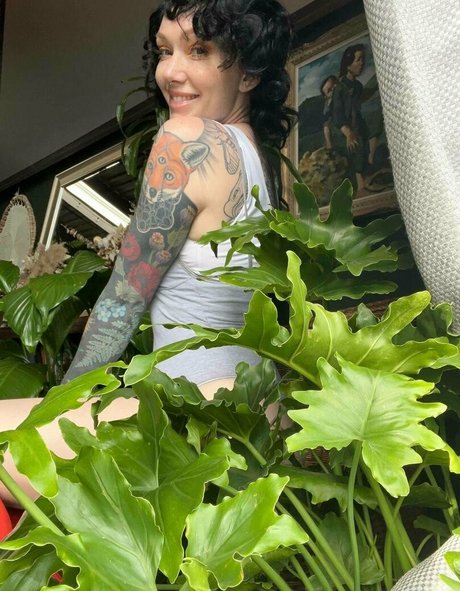 matildassecret onlyfans strip tease