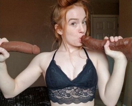 Ashley Rose desnuda onlyfans