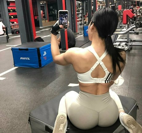 suziearomdee leaked onlyfans