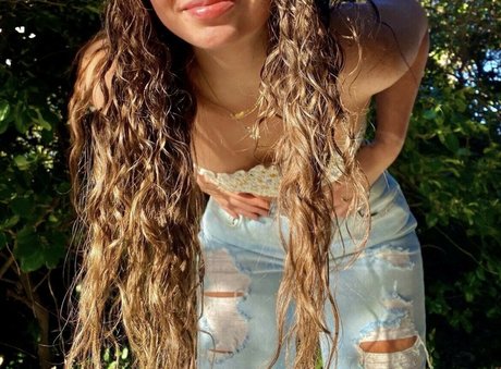 Aspen Avery onlyfans nude tits