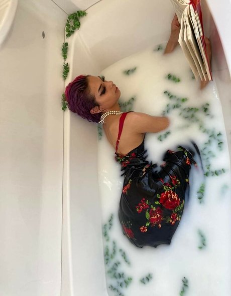 Nymphfairy2002 onlyfans content type