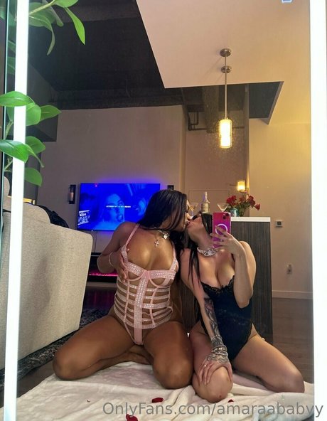 Amaraababyy only fans photos