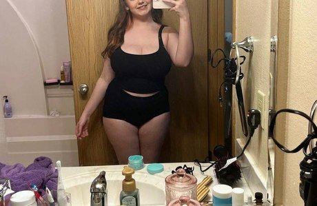 midori meeks onlyfans public photos