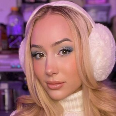 evathetattedbarbie only fans nudes