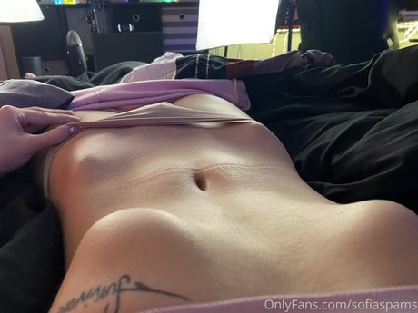 Sofia Elizabeth onlyfans model images