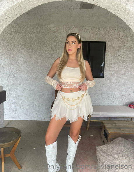 Olivia Nelson desnuda onlyfans