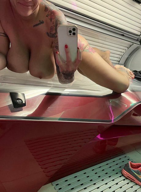 Laura Orsolya onlyfans leak