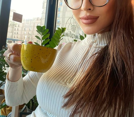 dommy nika onlyfans striptease