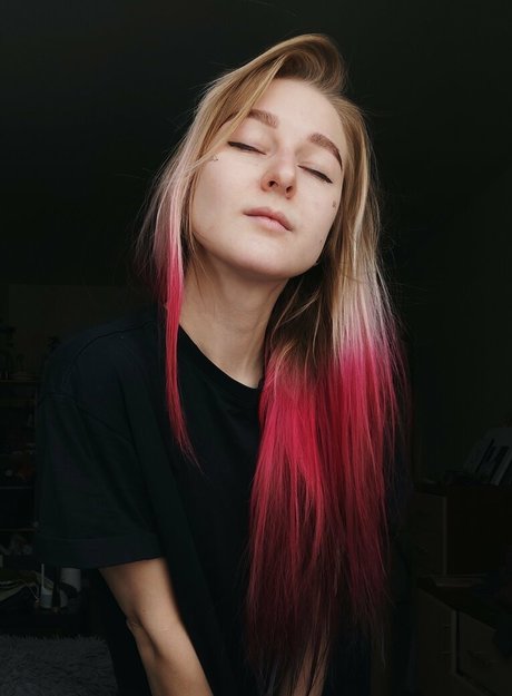 Lana Delmar nude leaked onlyfans