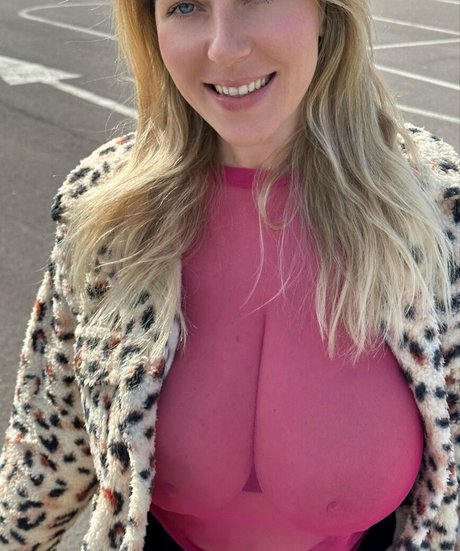 Anna Kochetova onlyfans pics