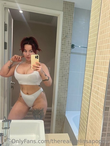 therealmelissapoppy onlyfans photos