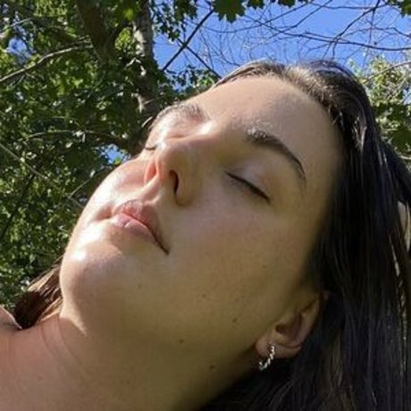 RubysUndies onlyfans leajs