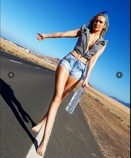 Tatiana Laurens feet onlyfans