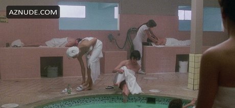 Elizabeth Perkins nude onlyfans