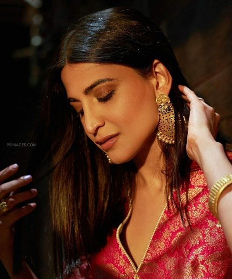 Aahana Kumra onlyfans leaked.