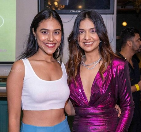 Divya Agarwal onlyfans leaked pictures