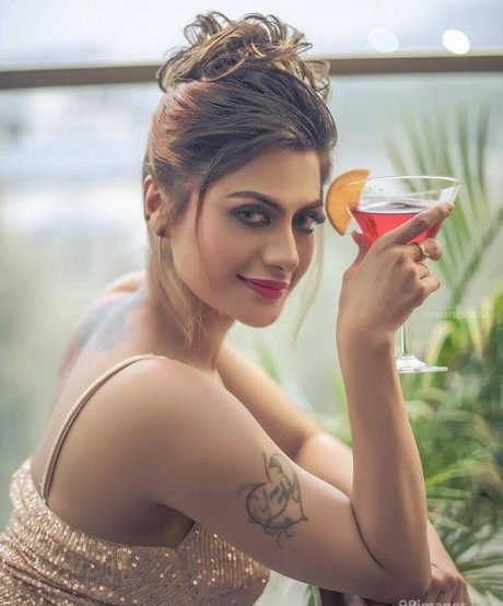 Suhaani Laskar fans only