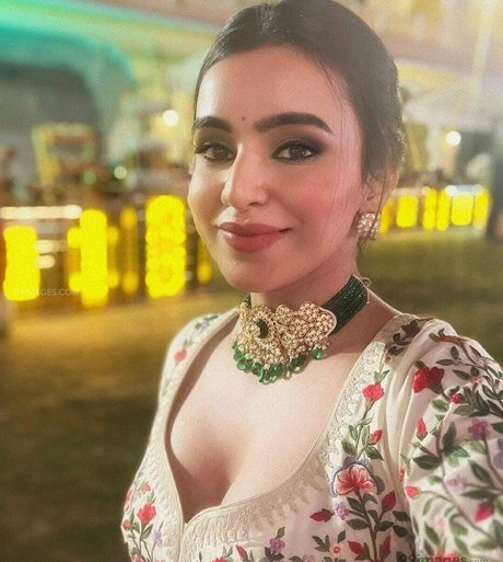 Ankitta Sharma leaked onlyfans