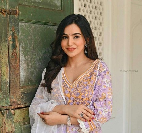 Ankitta Sharma onlyfans leaks