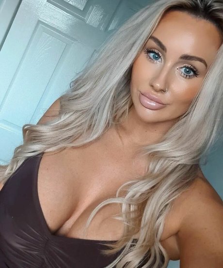 Stephanie Low onlyfans nude leak