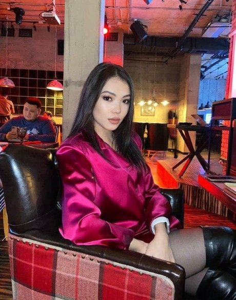 Arya Ivy onlyfans leaka