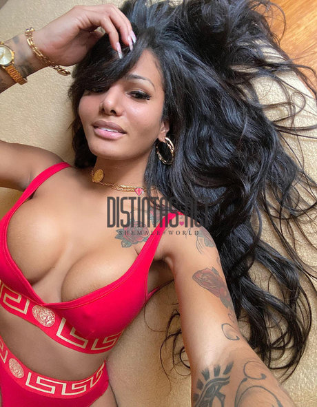 Krissttal Ruizz onlyfans leaked pictures