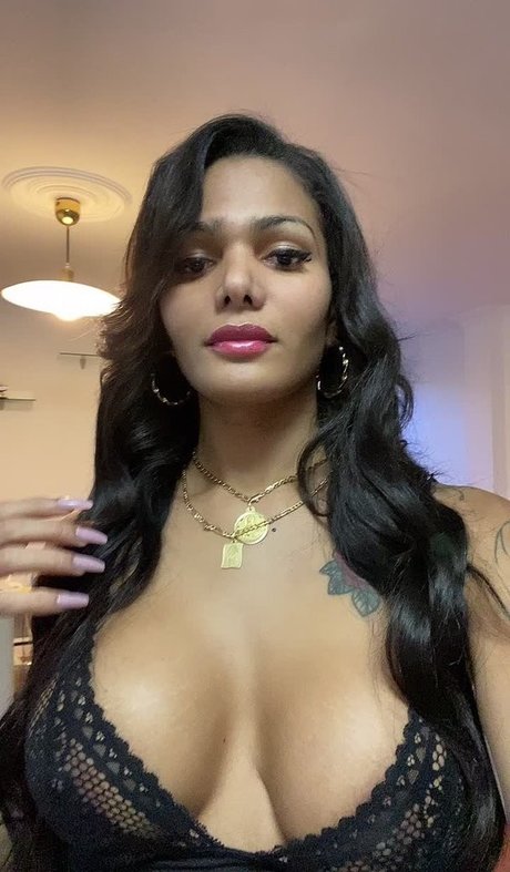 Krissttal Ruizz onlyfans nudes leak