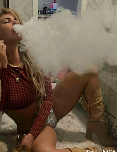 Lili Influente onlyfans tits