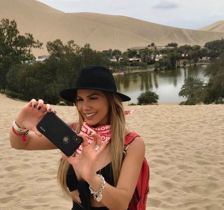 Ana Lucia Vega only fans content