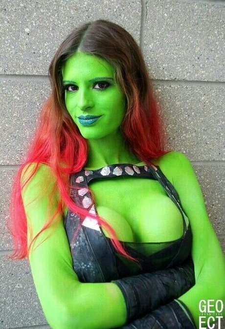 Kay Pike Bodypainter onlyfans sex leaks