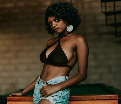 lily silcorr onlyfans nude leaked