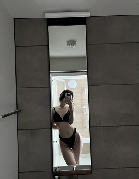 tatianmi onlyfans images