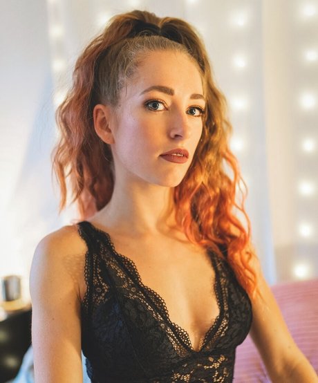 sapphire fantasy naked onlyfans