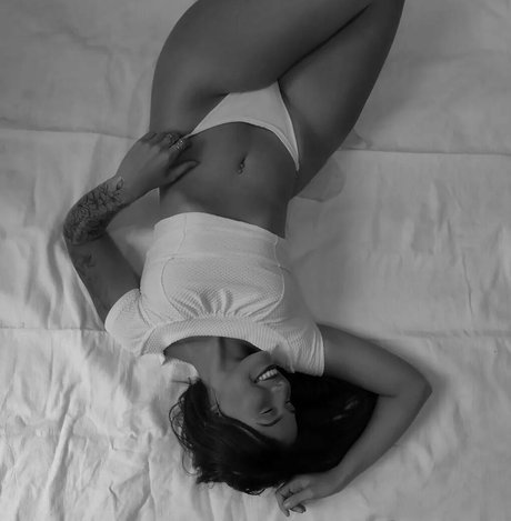 Duda Acocella onlyfans picture