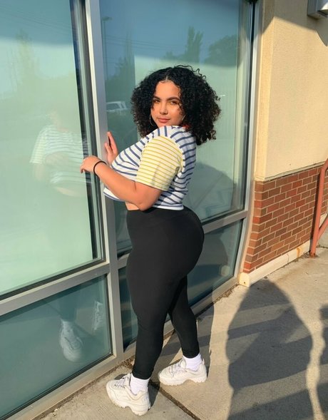 Deanelizyunes porn onlyfans leak