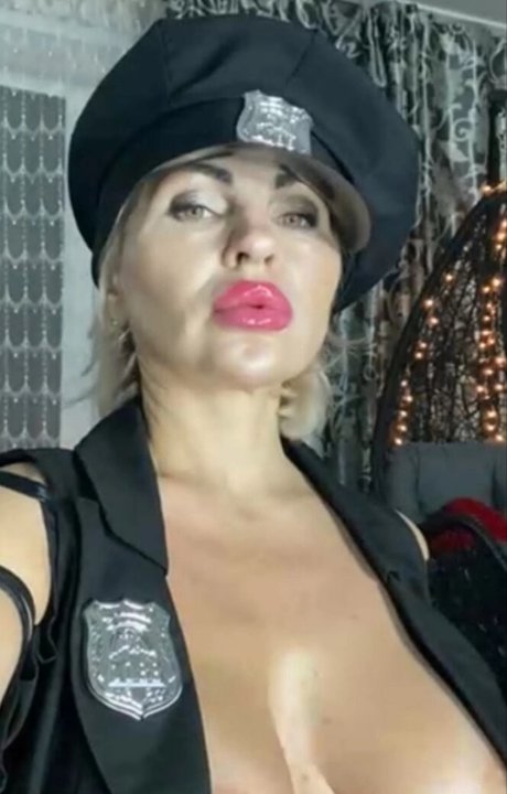 Hotnessi onlyfans nude pictures