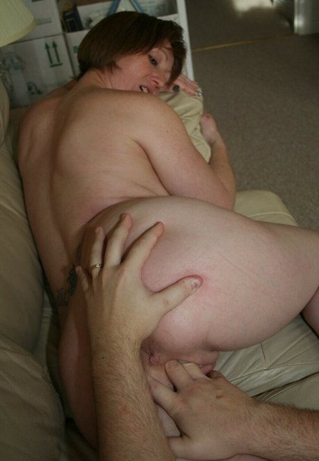 Nikki Hobden onlyfans star