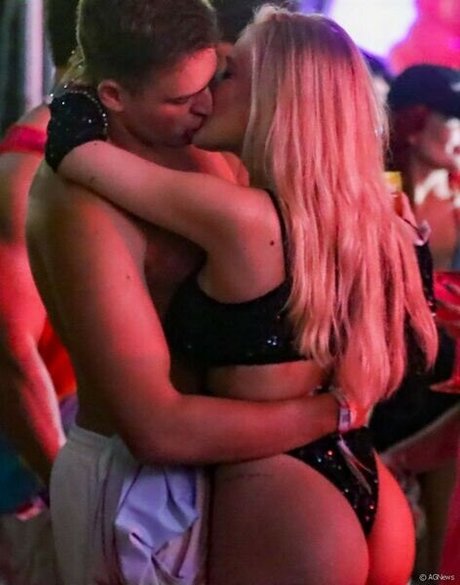 Farofa Da GKay onlyfans leak sex