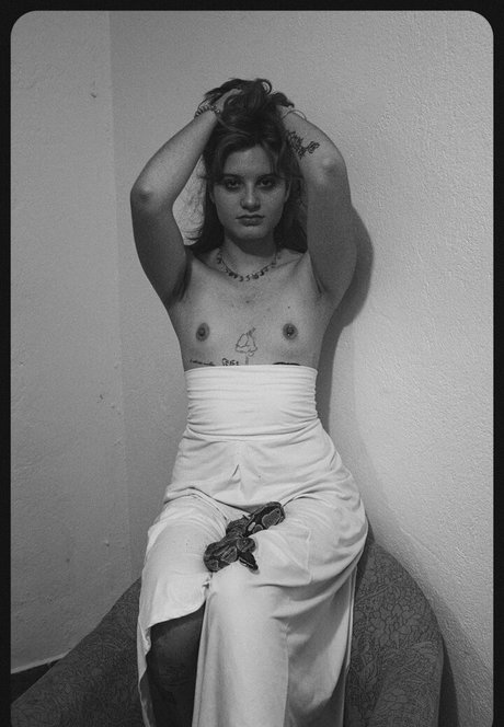 Isa Provati xxx onlyfans