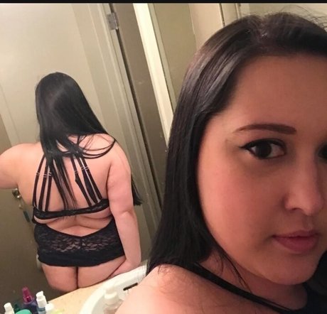 Seksichat leaked onlyfans content