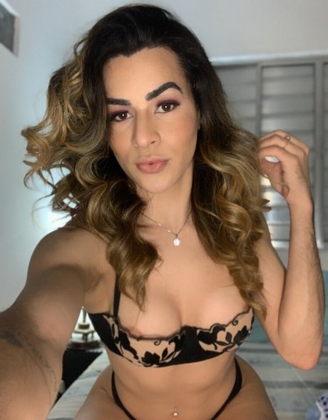 Gabi Lins onlyfans leakes