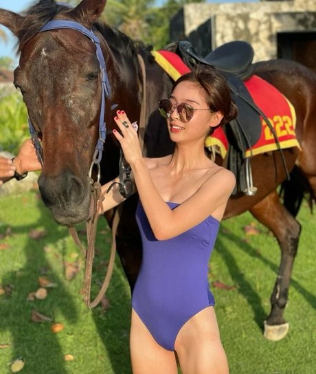 nayoungkim18 nude onlyfans leaked