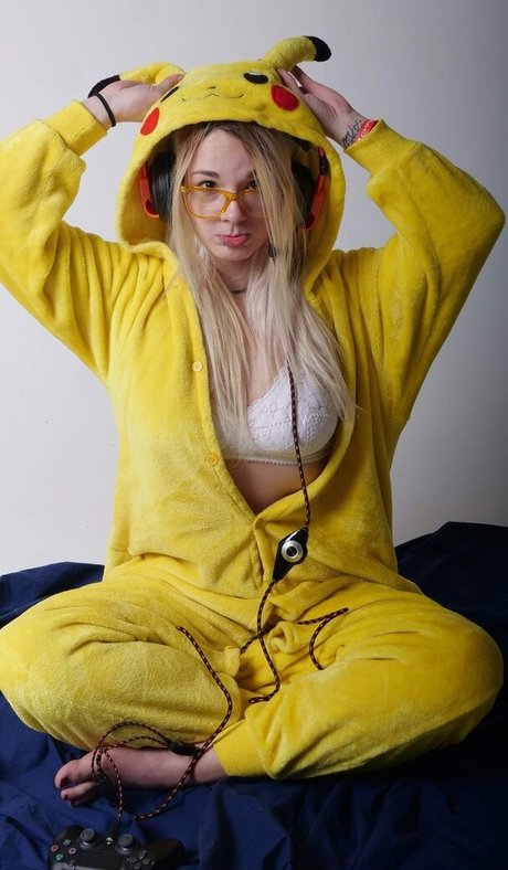 LuxirlUwU onlyfans nudes leaked